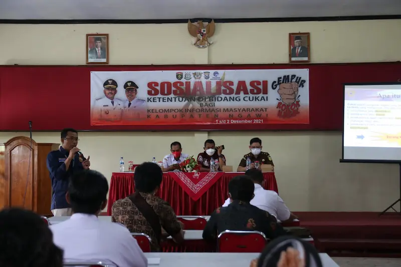 Gempur Rokok Ilegal, Diskominfo Ngawi Sosialisasikan Aturan Cukai