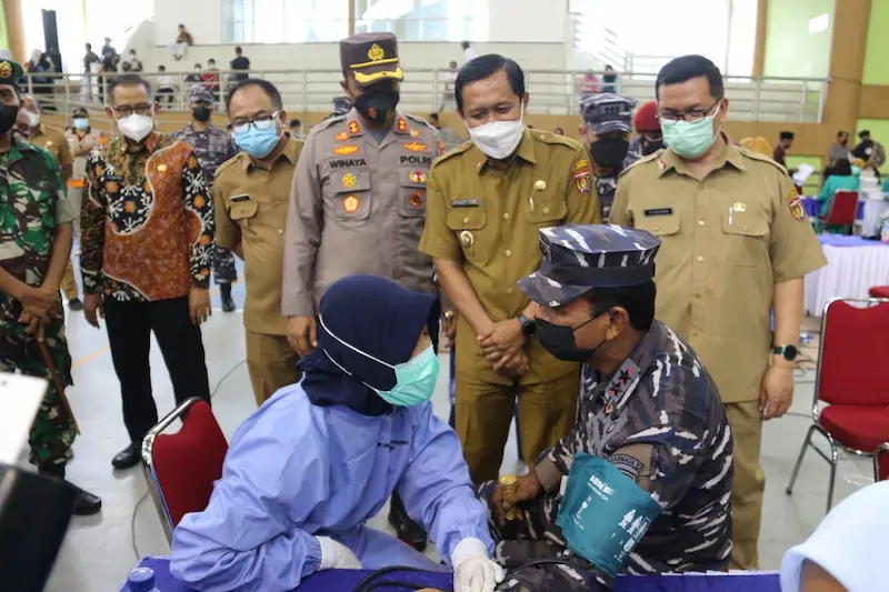 Serbuan Vaksinasi TNI AL, Tingkatkan Capaian Vaksinasi di Kab. Ngawi