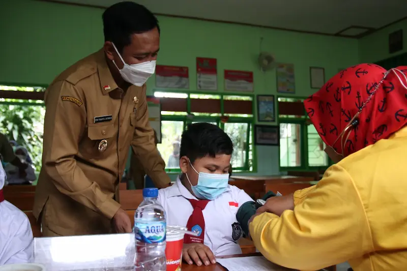 Tinjau Vaksinasi Anak Usia 6-10 Tahun, Wabup Ngawi Minta Percepatan Di Semua Puskesmas