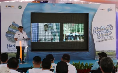 Hadiri Peringati Hari Air Sedunia Ke 30, Bupati Ngawi Lakukan Tanam Pohon