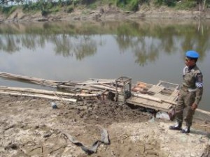 Satpol PP Ngawi Razia Penambang Pasir