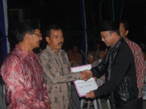 1.5 MILYAR UNTUK PLANG LOR